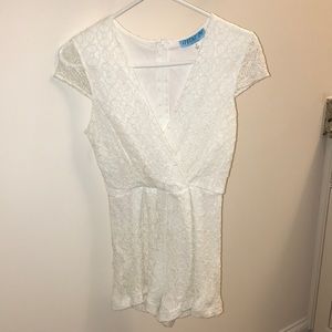 Francesca’s white lace romper